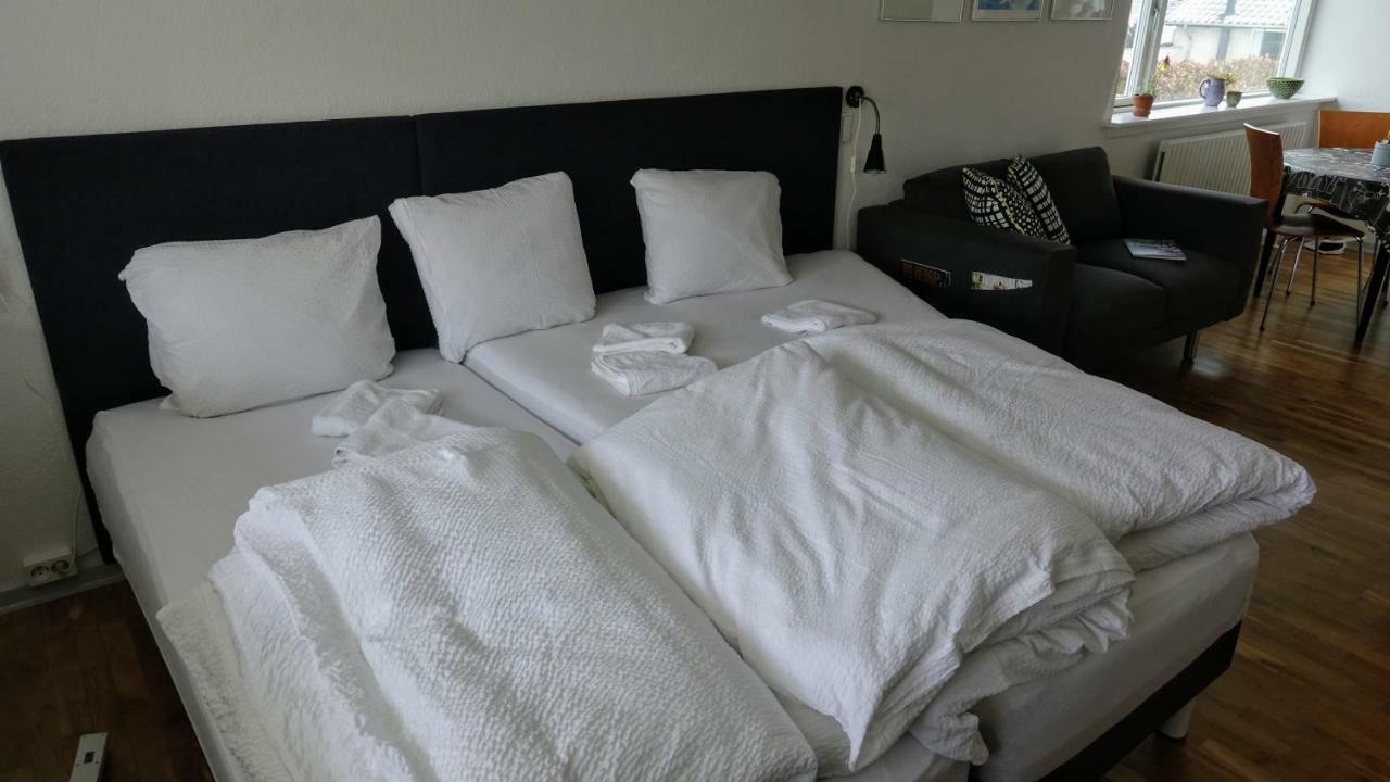 2 Rooms, Private Kitchen, Bathroom, And Garden. Arhus Ngoại thất bức ảnh